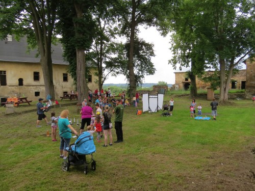 detsky-den-na-zamku-2018.06--1-minis.jpg